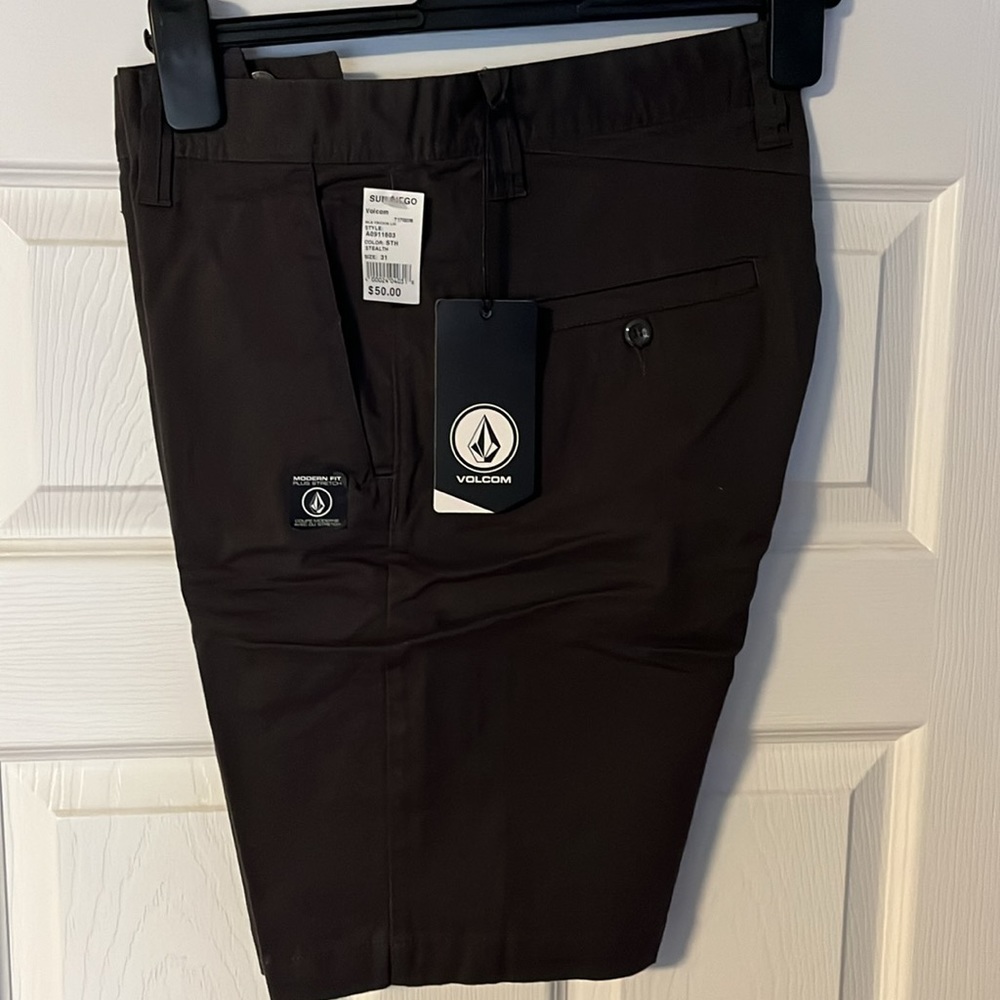 VOLOM SKATEBOARD 🛹 SHORTS